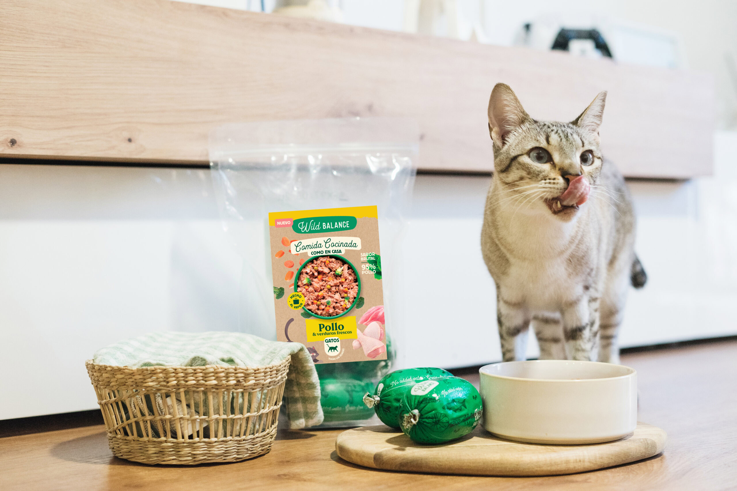 Wild Balance Menú COCINADO de POLLO con verduras 1,2 kg para Gatos - Imagen 3