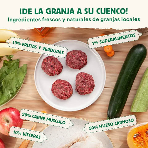 Paquete de BARF de pato y verduras frescas para una dieta saludable de perros
