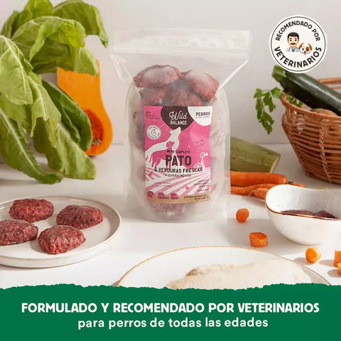 Ingredientes frescos del menú BARF de pato para perros