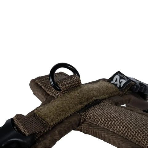 vista lateral del arnés non-stop line harness long wd verde aceituna