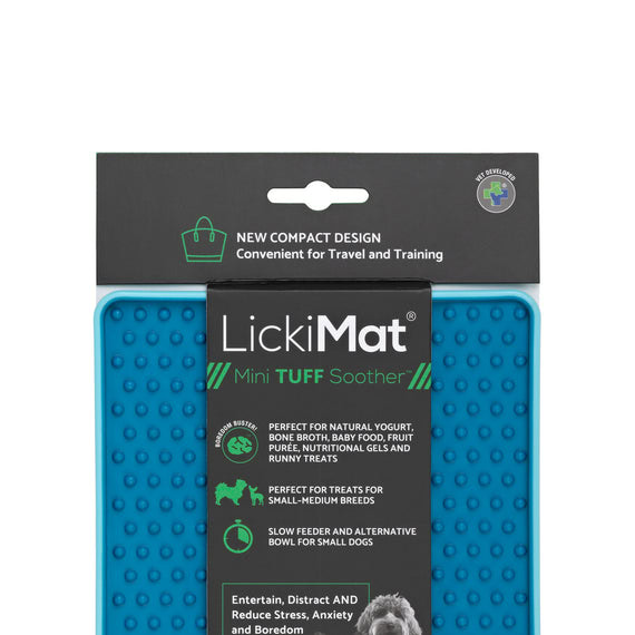 Vista frontal del LickiMat Tuff Soother Pro Azul para perros