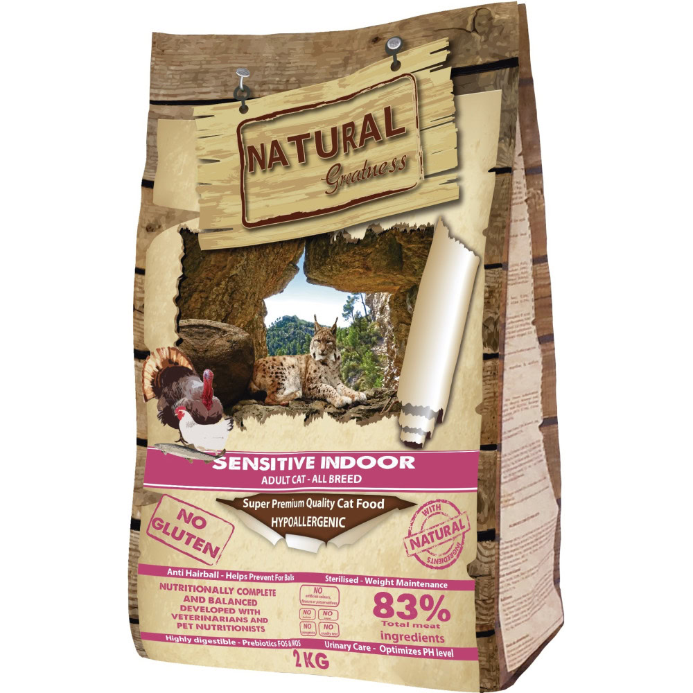 Vista frontal del alimento seco Natural Greatness Cat Sensitive Indoor de Emperrados para gatos.|Detalle de los ingredientes del Natural Greatness Cat Sensitive Indoor para gatos sensibles de la marca Emperrados.