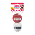Imagen cercana de la Pelota de Tenis Kong Signature Sport para perros.