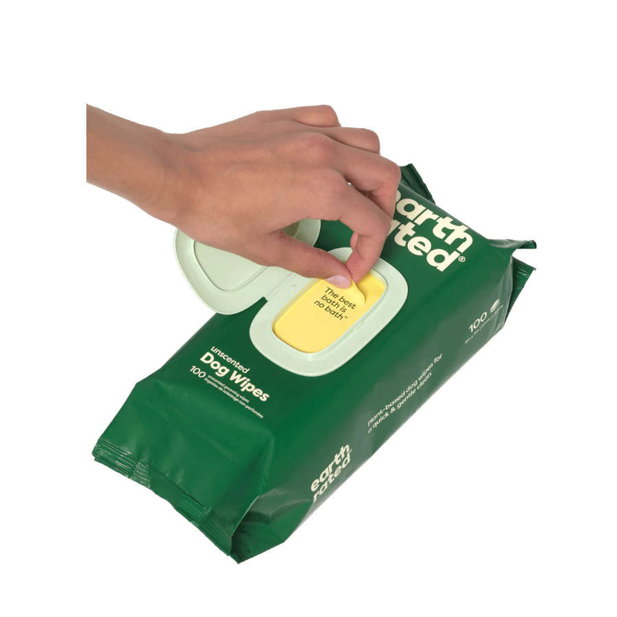 Imagen del envase de las toallitas húmedas Earth Rated para perros de Emperrados.