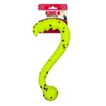 Kong Juguete REFLEX Tug´n Fetch - Reflectante y Flexible con Mango y Pelota (Flota) para Perros de Kong disponible en Emperrados para cuidar a tu peludo.